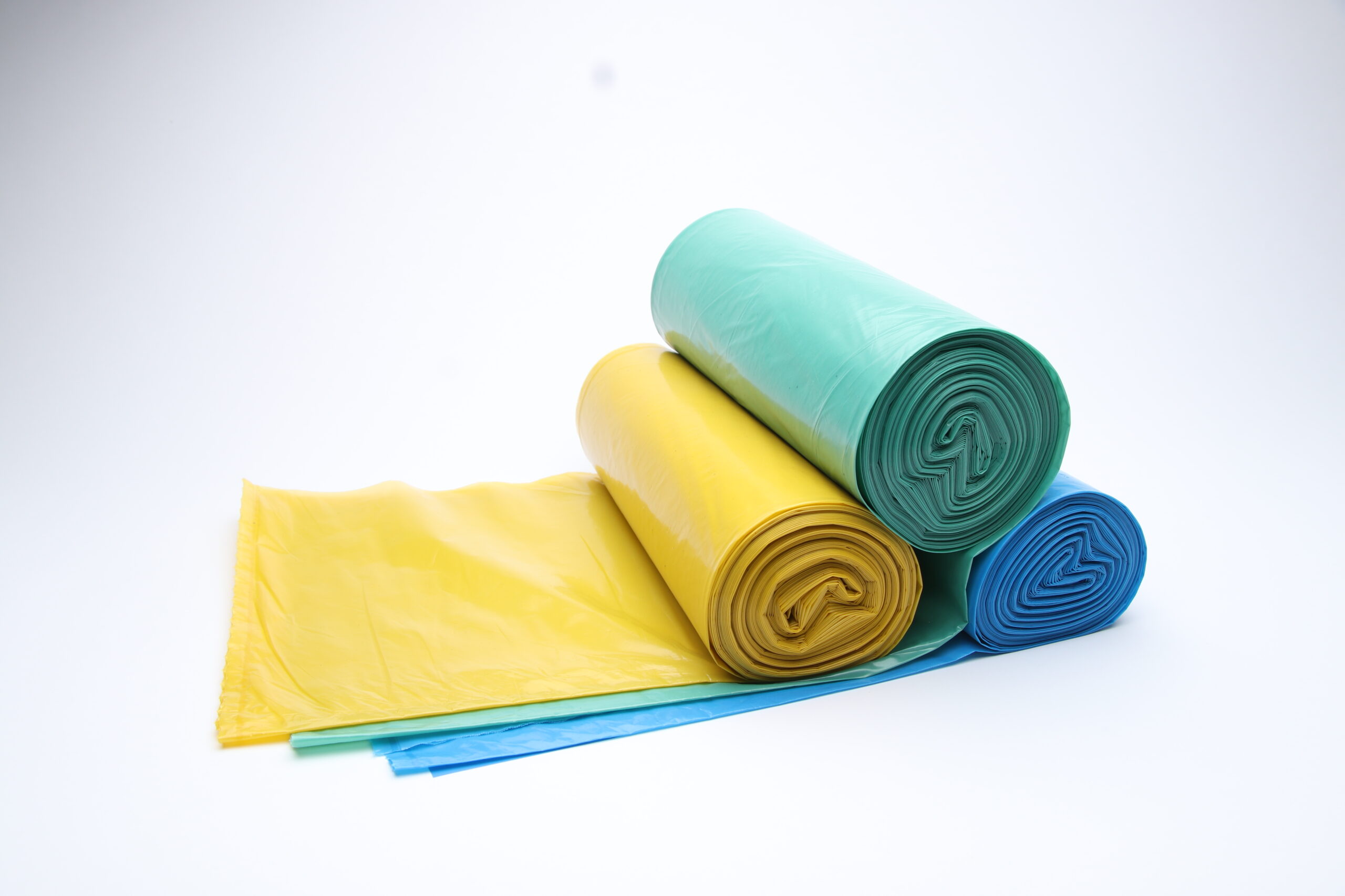 VREČKE ZA SMETI VSEH BARV