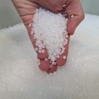 PLASTIČNI GRANULAT IZ KATEREGA IZDELUJEMO VREČKE